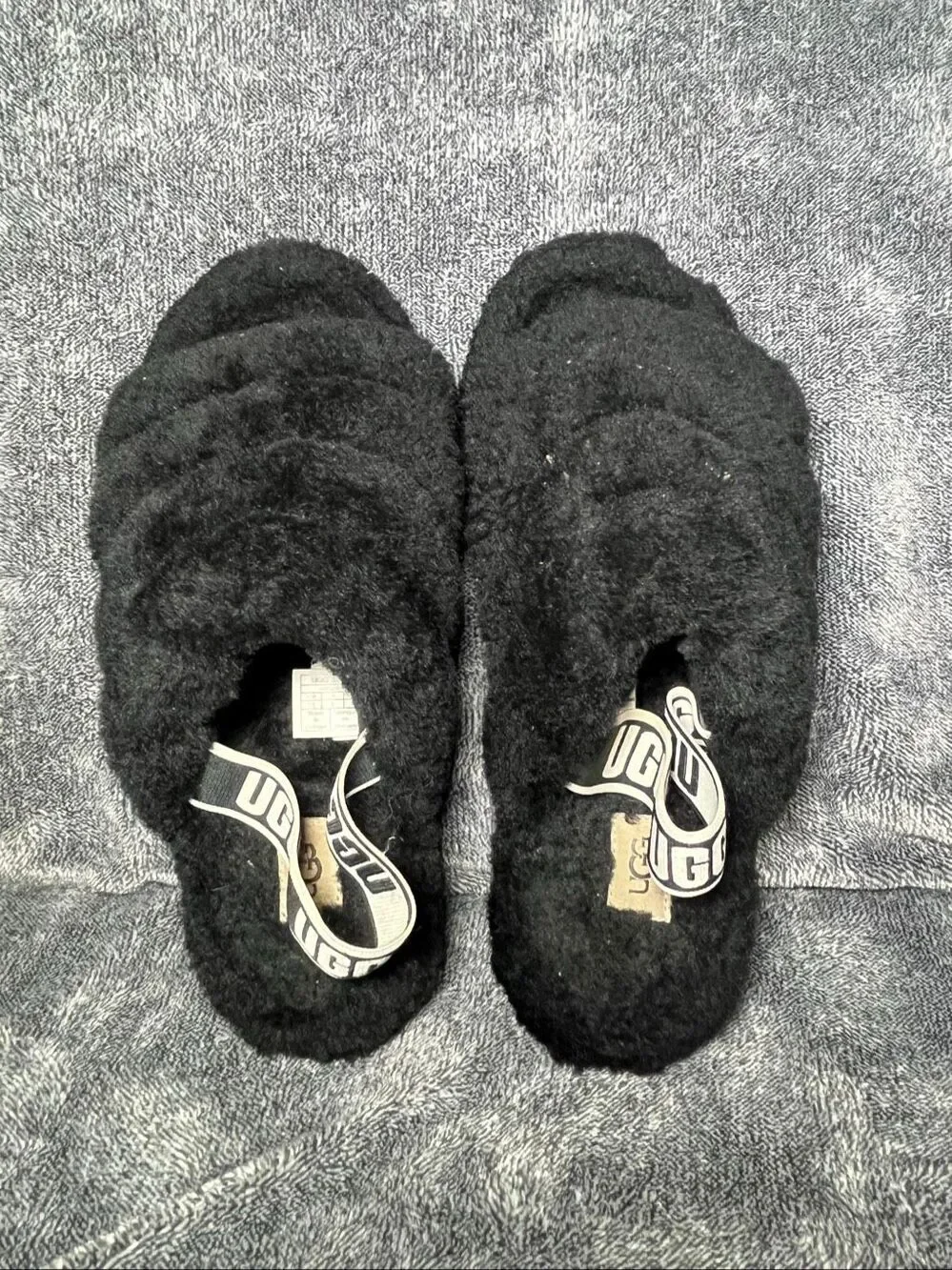 UGG Super Fluff Slipper Black Sheepskin Platform Sandals Women's Size 10 1095119